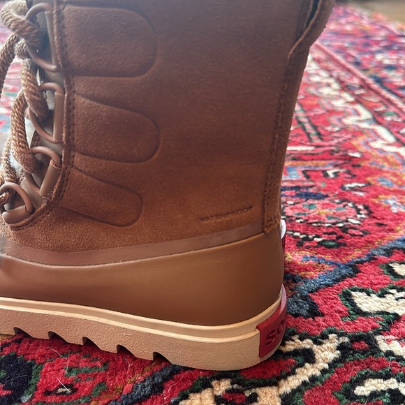 Sorel winter boots size 7 - Picture 5 of 5